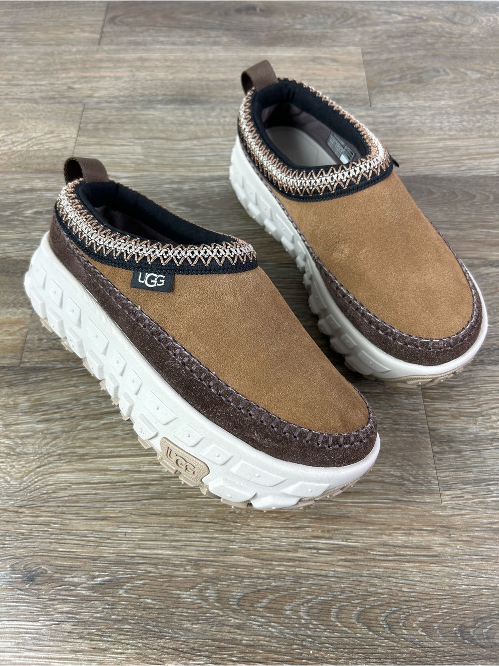 UGG | All-Gender Venture Daze Clog Slip on Platform Shoes New